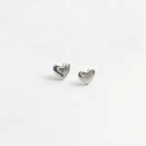Amourette Heart Studs (Silver)