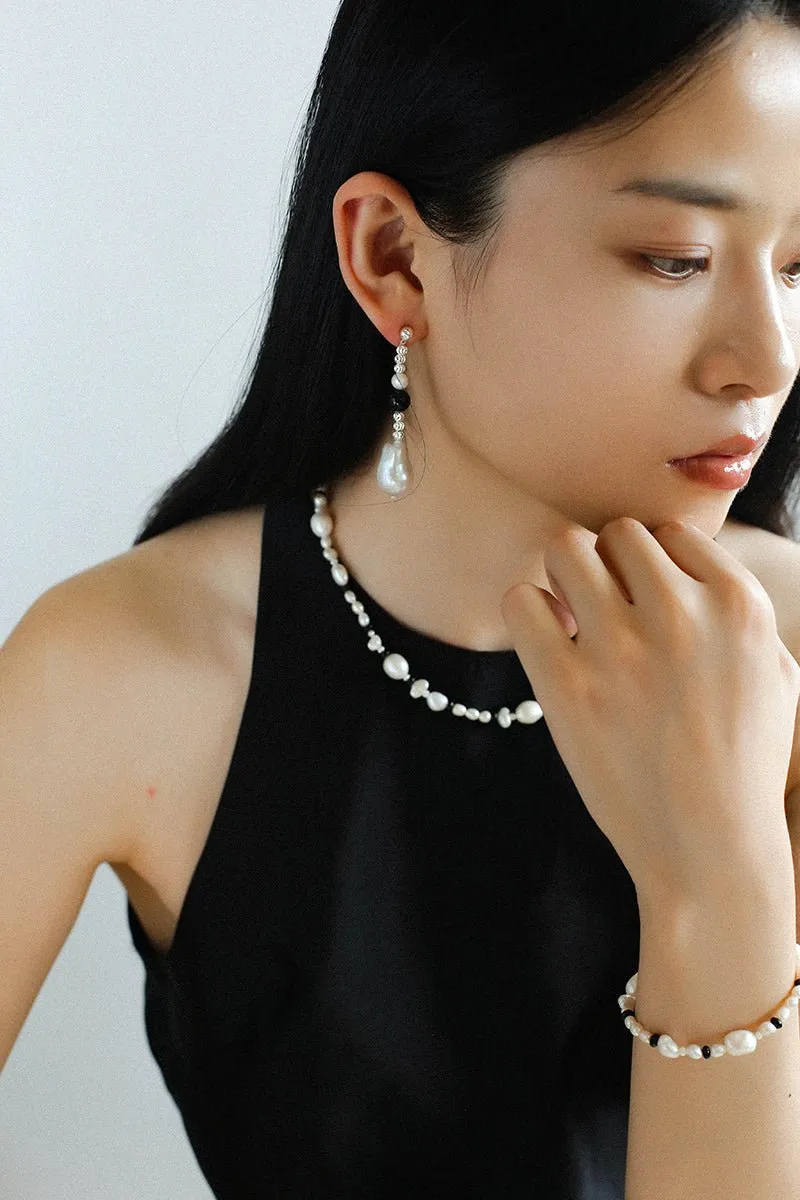 Baroque Pearl and Black Onyx Beaded Necklace