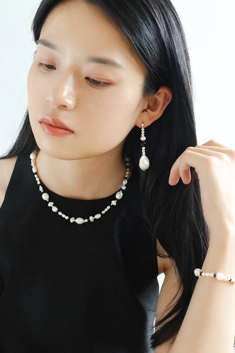 Baroque Pearl and Black Onyx Beaded Necklace