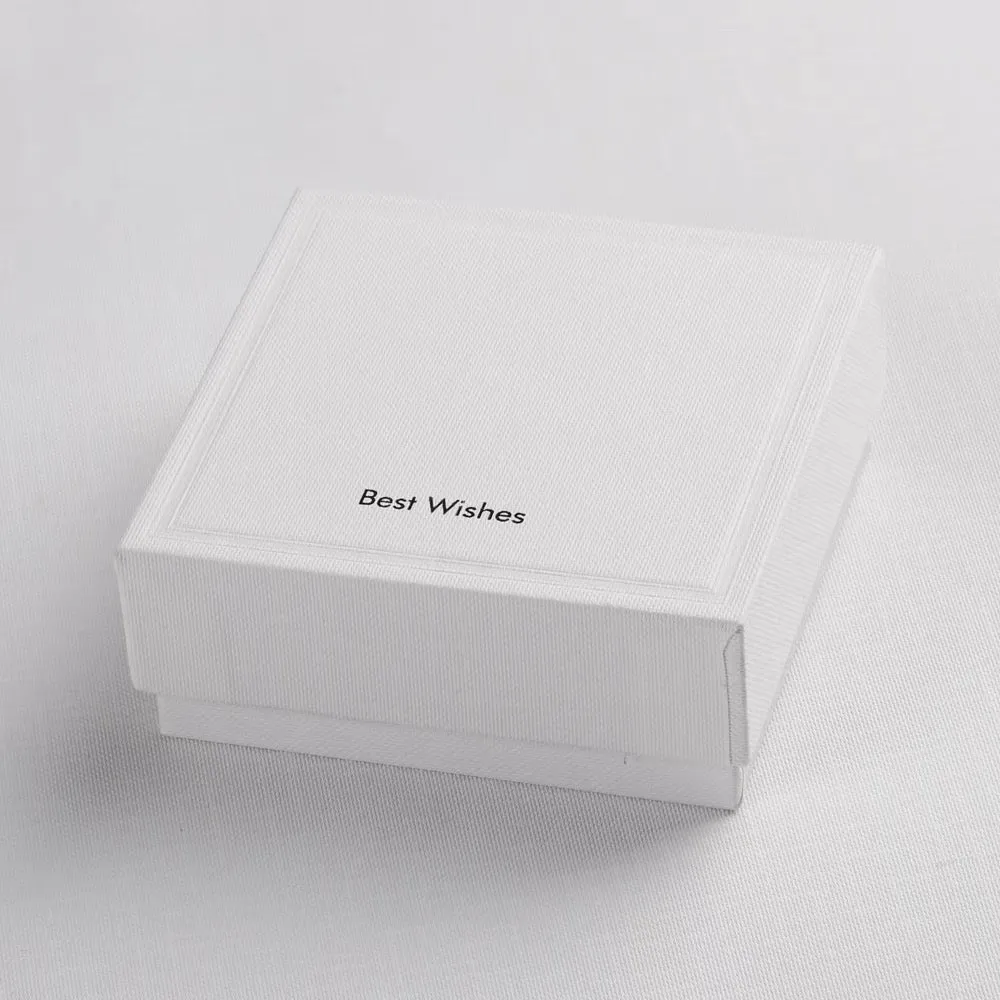 Minimalist Lustrous Pearl Necklace